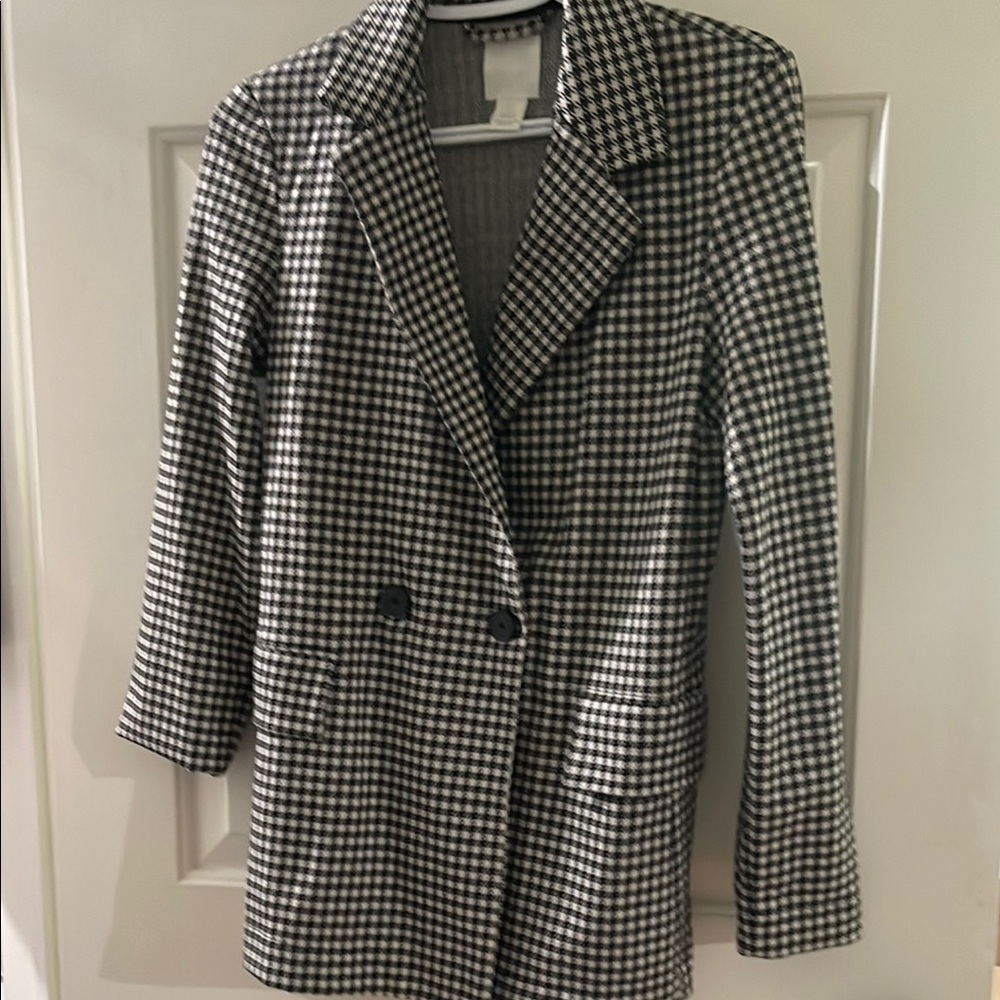 H&M Women's Black and White Checkered Blazer